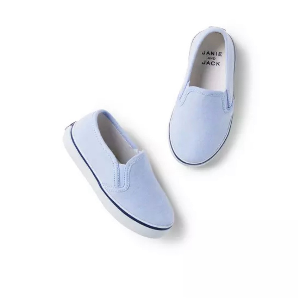NWT Toddler Boy Janie and Jack slip on canvas shoe - size 8